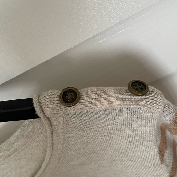 ANA long sleeve scoop neck top tee tunic sweater size Large- oatmeal and camel - Picture 3 of 9